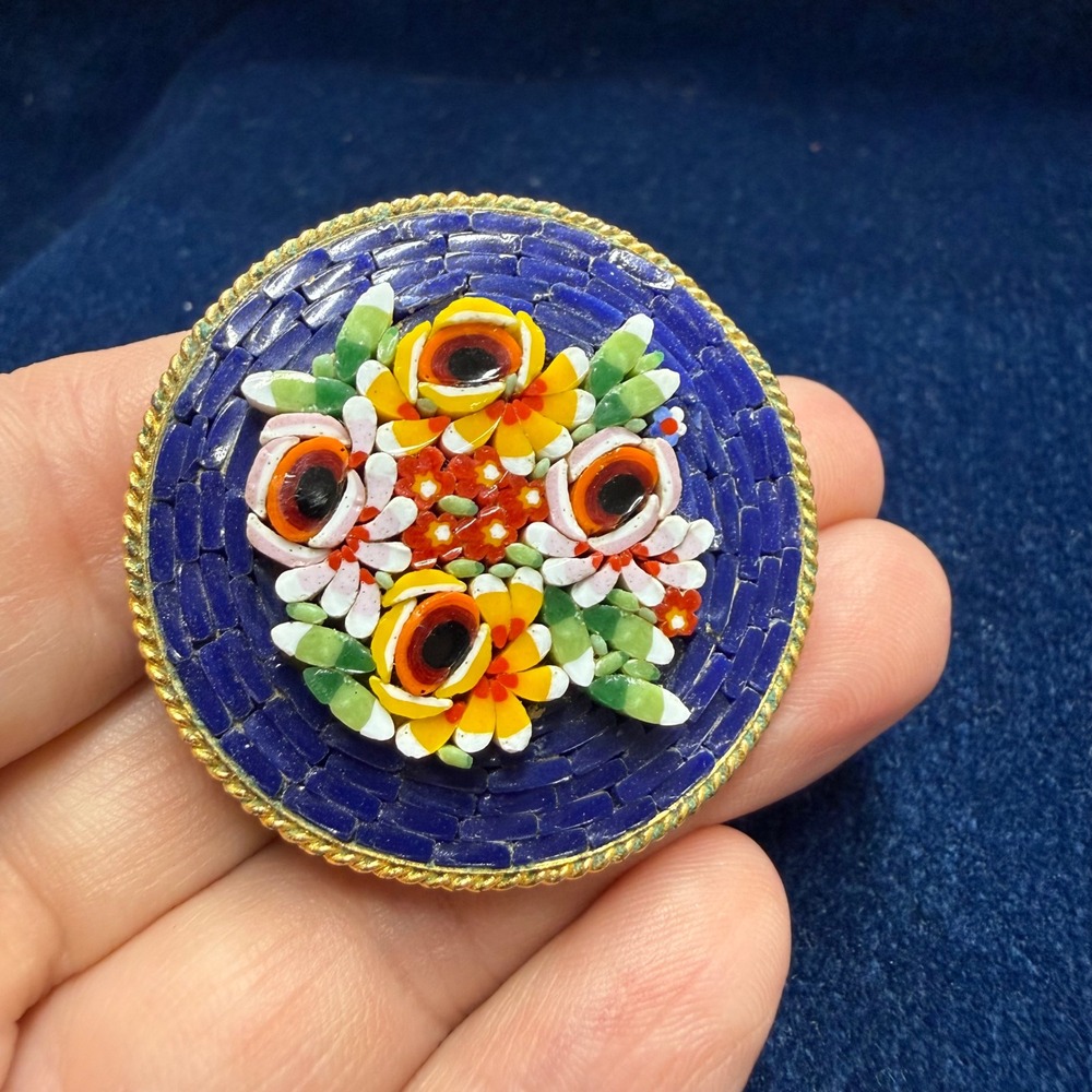 VTG Italy Micro Mosaic Floral Brooch Blue Gold Tone Round 1.5 Inch